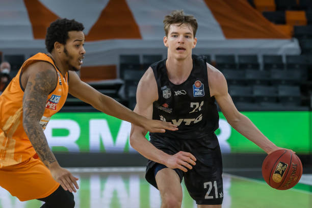 他展现了领 他展现了领